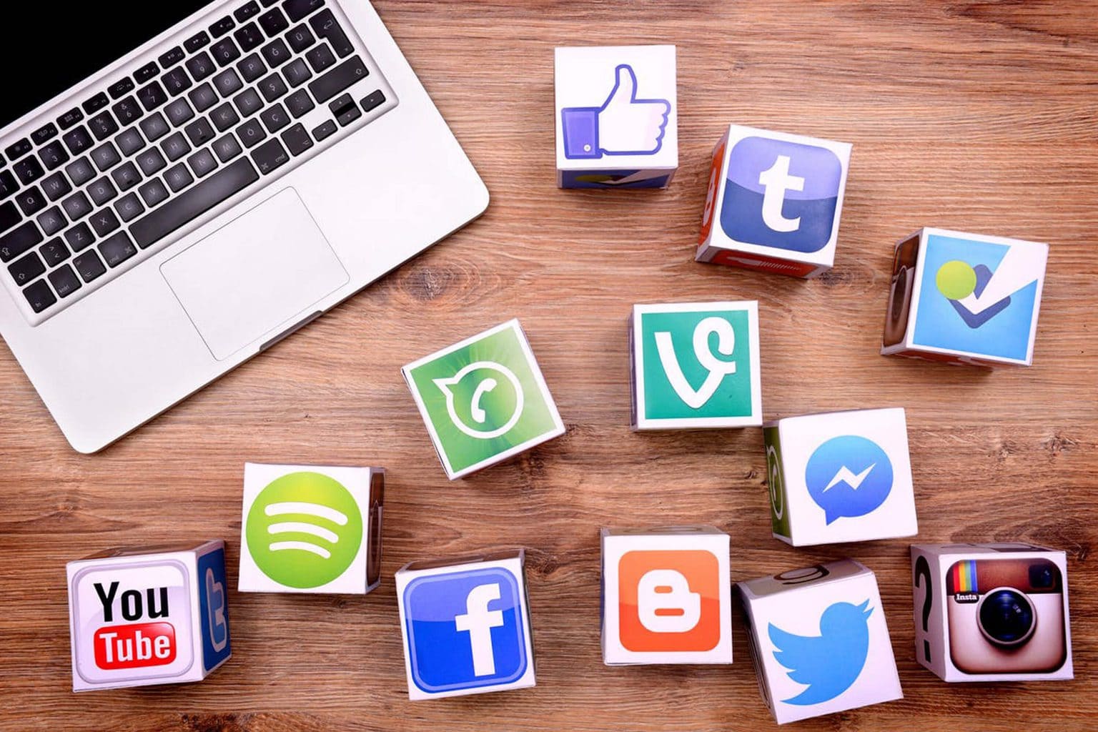 EOSAMBULANCE and SOCIAL MEDIA