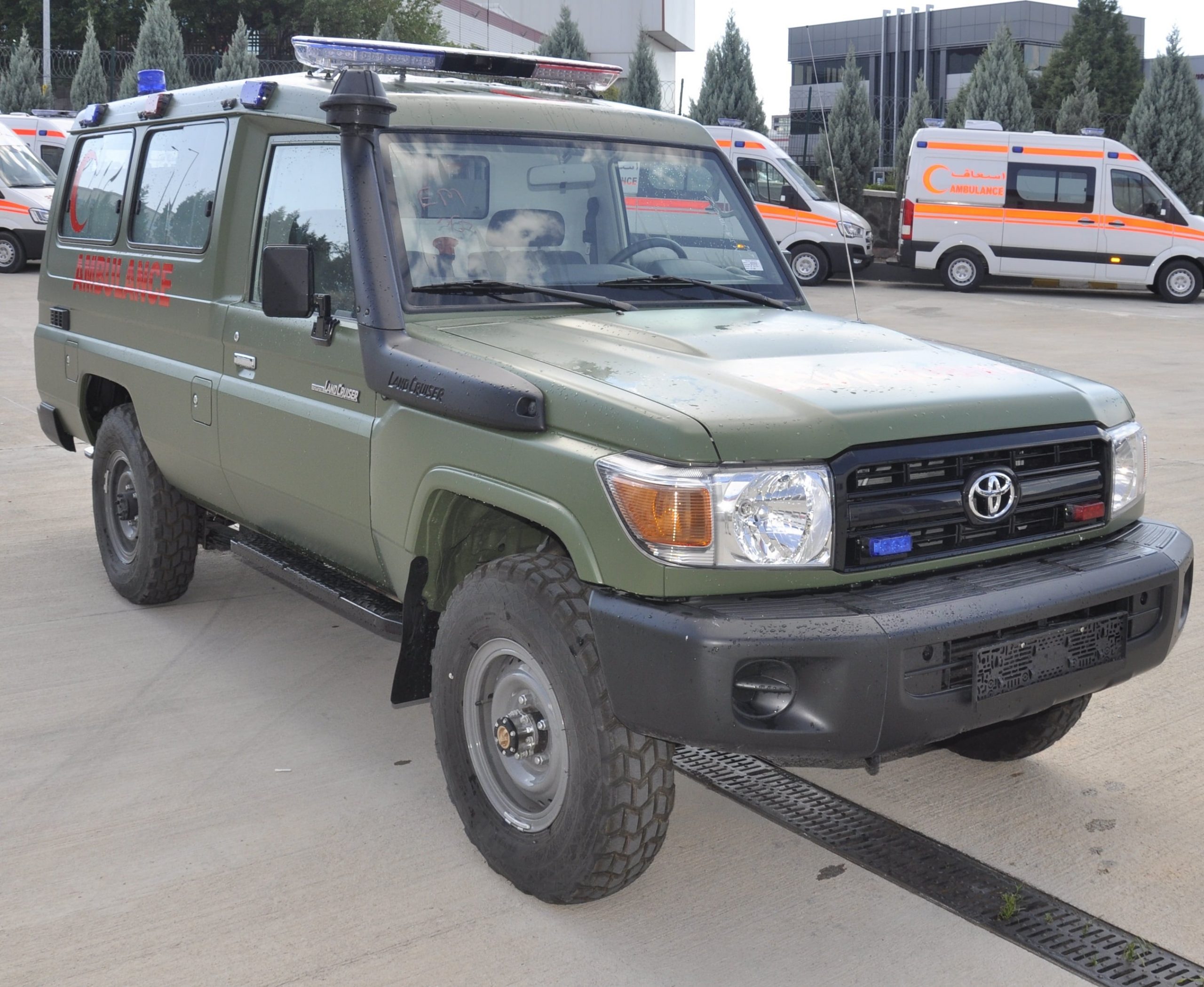 TOYOTA LAND CRUISER AMBULANCE